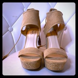 Women’s qupid tan wedge